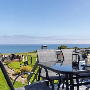 Ammonite - Coastal Retreat With Sea Views Hinderwell